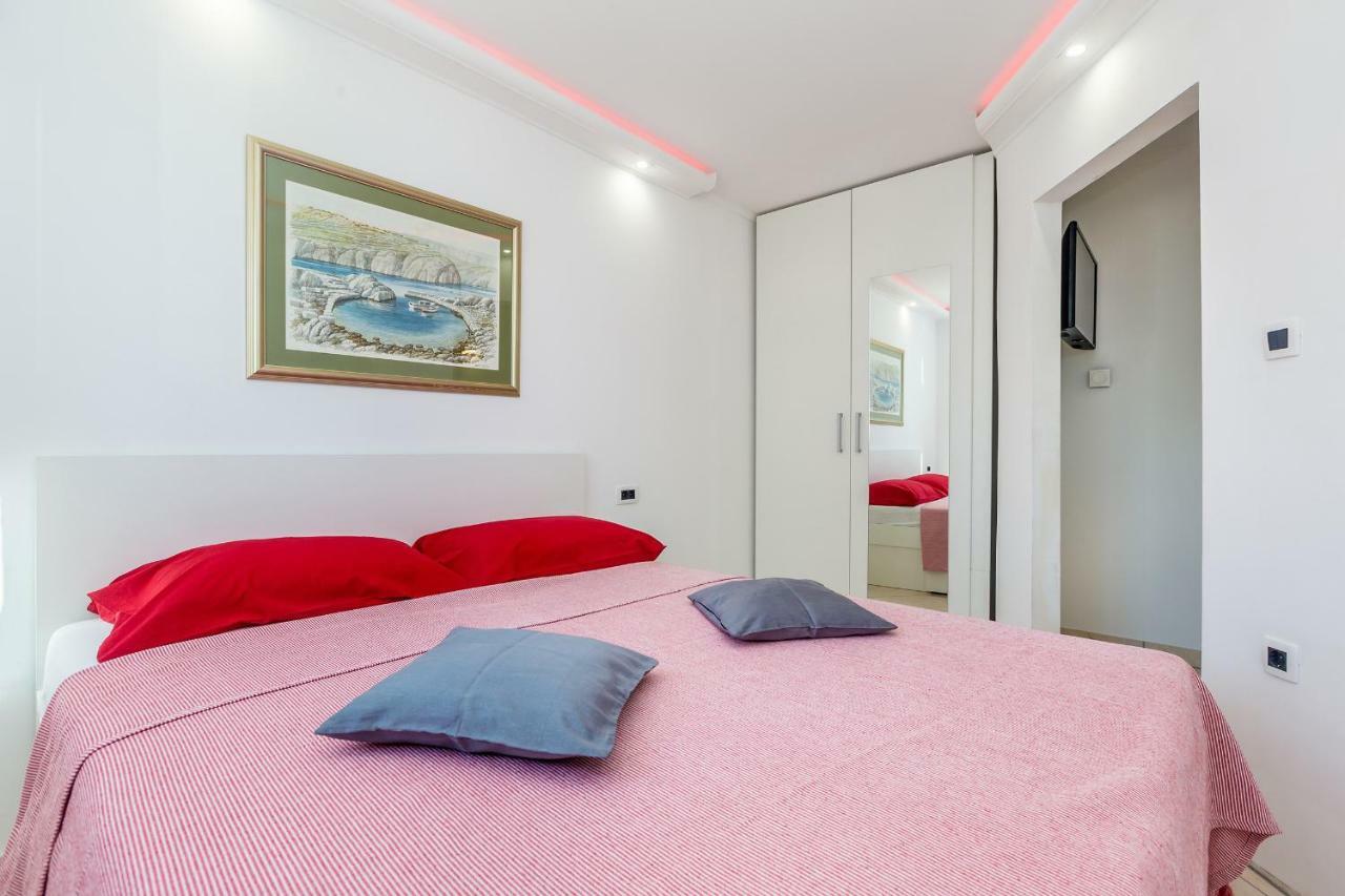 Apartments Jenny Pinezići Εξωτερικό φωτογραφία
